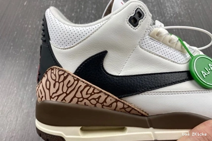 3 136064-168 Scott Air x Travis Jordan 364 SportInspired 0718